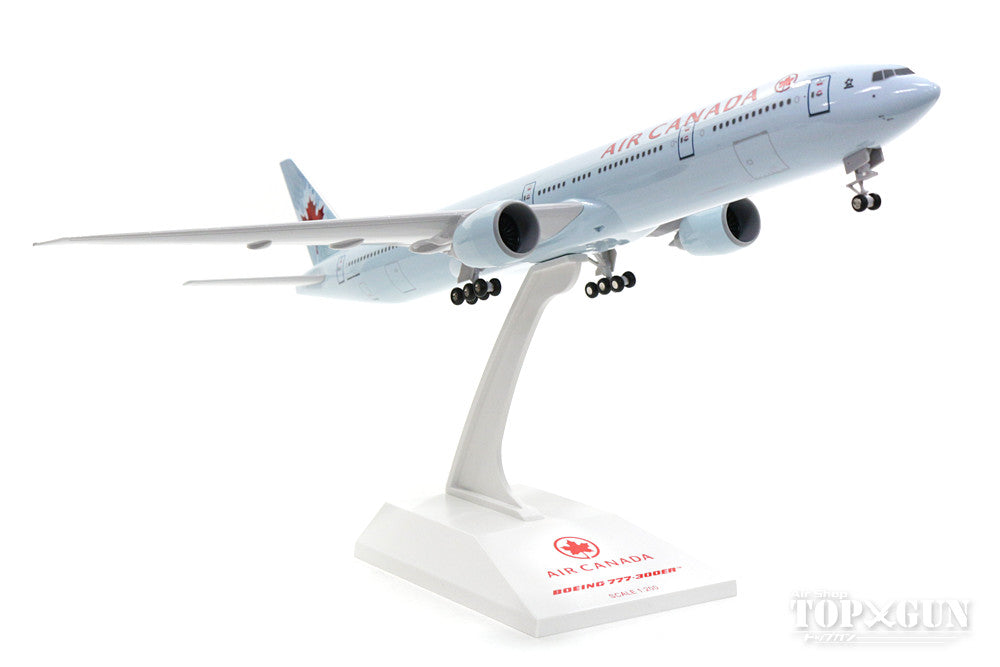 777-300ER Air Canada (gear/stand included) 1/200 *Plastic [SKR236]