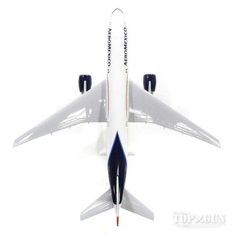 777-200ER Aeromexico N745AM (gear/stand included) 1/200 *Plastic [SKR270]