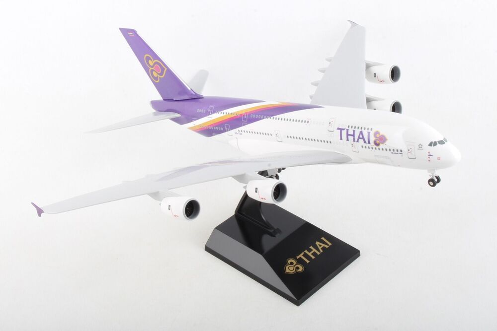 A380 Thai Airways International HS-TUA (gear/stand included) 1/200 *Plastic [SKR331N]