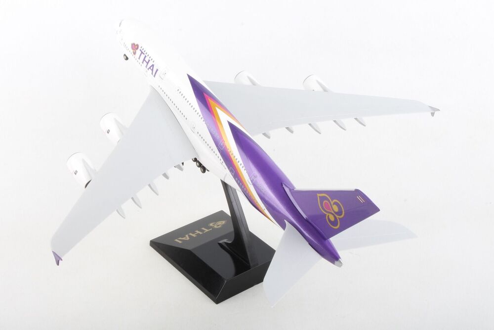 A380 Thai Airways International HS-TUA (gear/stand included) 1/200 *Plastic [SKR331N]