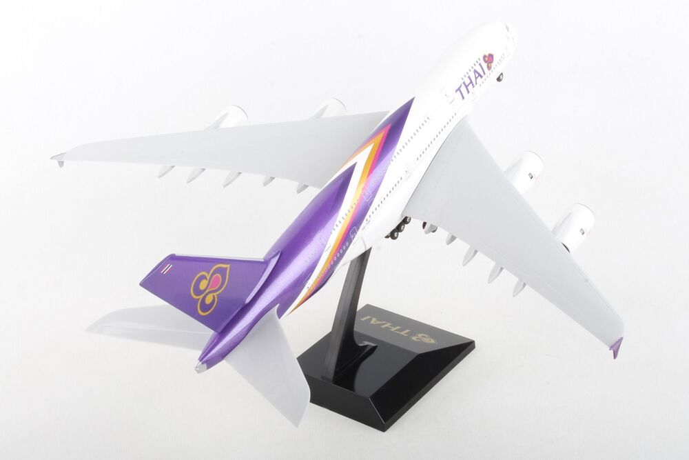 A380 Thai Airways International HS-TUA (gear/stand included) 1/200 *Plastic [SKR331N]