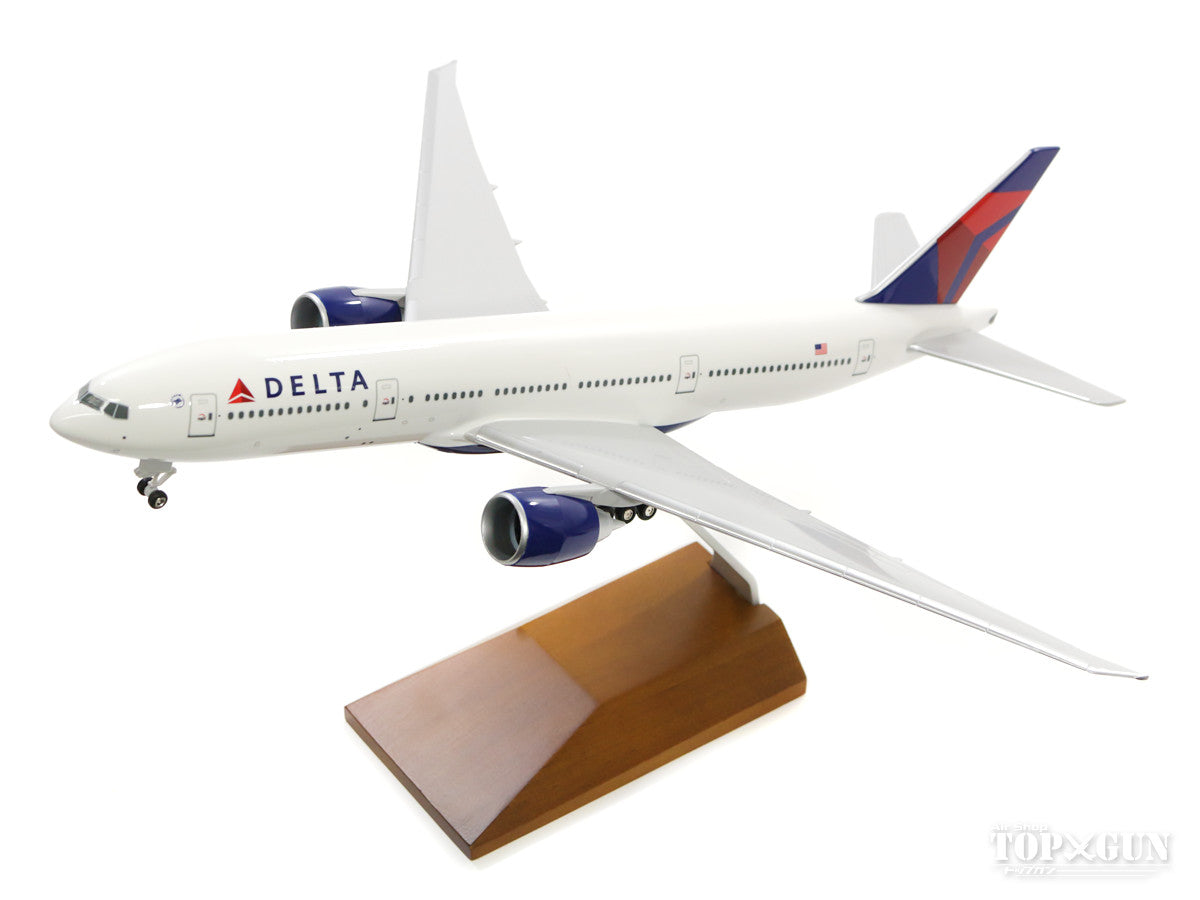 777-200LR Delta Airlines No aircraft number (Gear/wooden stand included) 1/200 *Plastic [SKR5009]