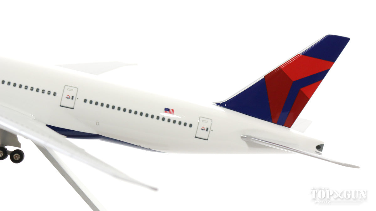 777-200LR Delta Airlines No aircraft number (Gear/wooden stand included) 1/200 *Plastic [SKR5009]