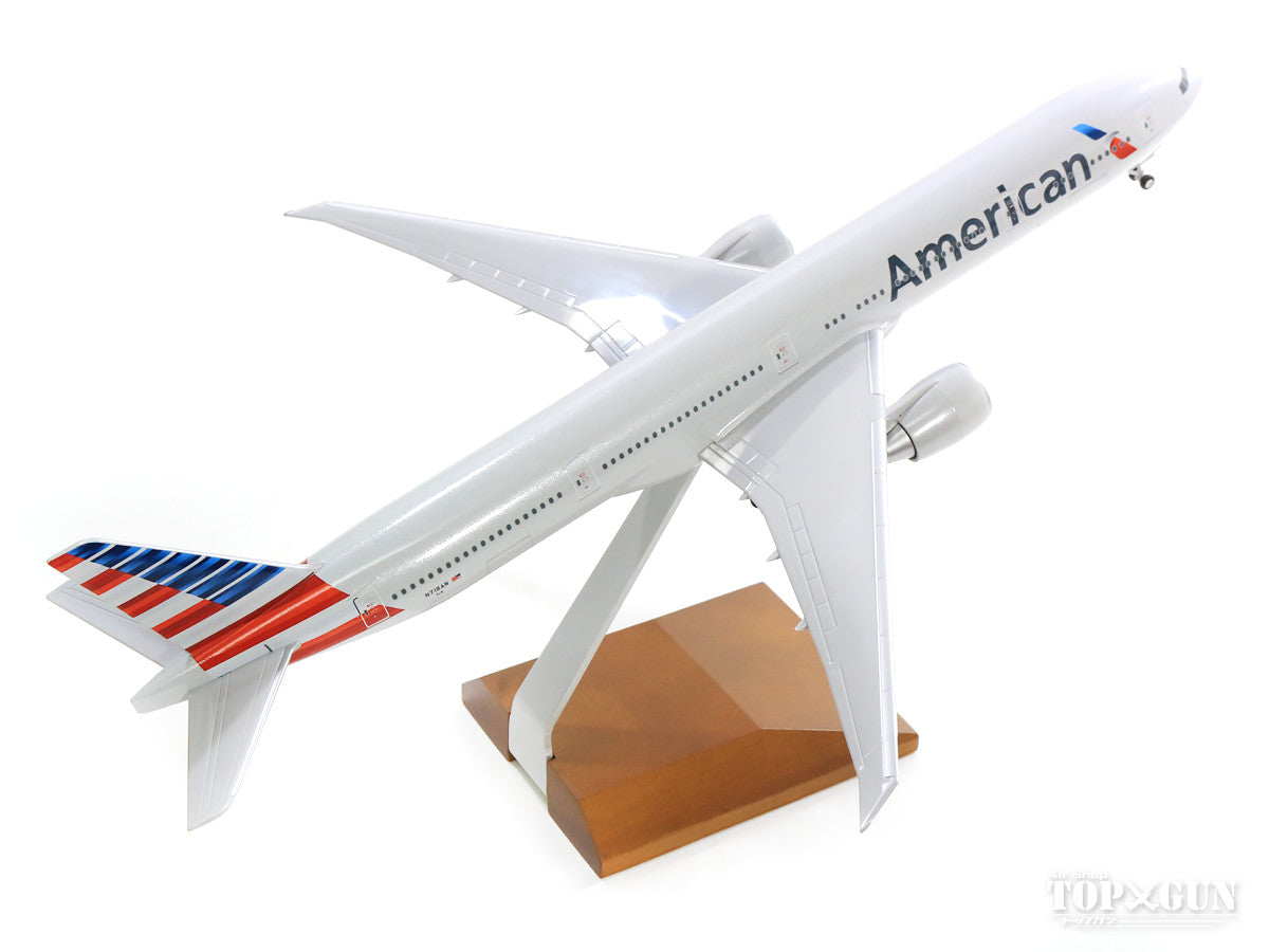 777-300ER American Airlines N718AN (Gear/Wooden stand included) 1/200 *Plastic [SKR5041]