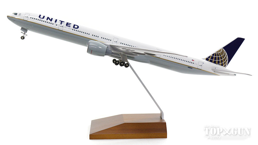 777-300ER United Airlines N58031 (with wooden stand/gear) 1/200 *Plastic [SKR5103]