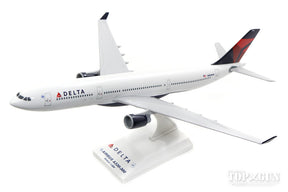 A330-300 デルタ航空 N809NW (ギアなし/スタンド付属) 1/200 ※プラ製 [SKR530]