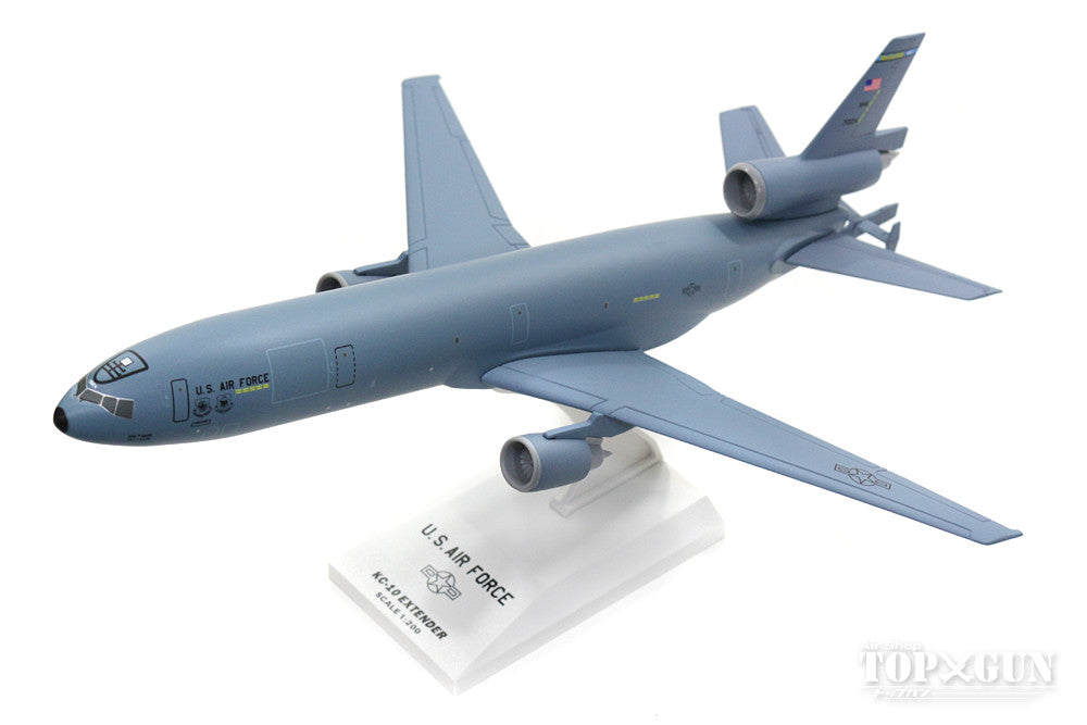 KC-10 US Air Force #70124 (without gear/stand included) 1/200 *Plastic [SKR534]