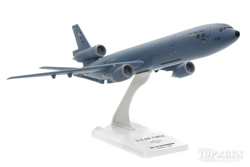 KC-10 US Air Force #70124 (without gear/stand included) 1/200 *Plastic [SKR534]