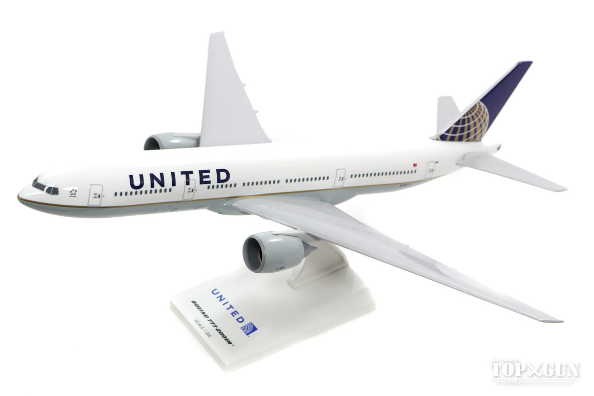 777-200ER United Airlines N79011 (without gear/stand included) 1/200 *Plastic [SKR597]