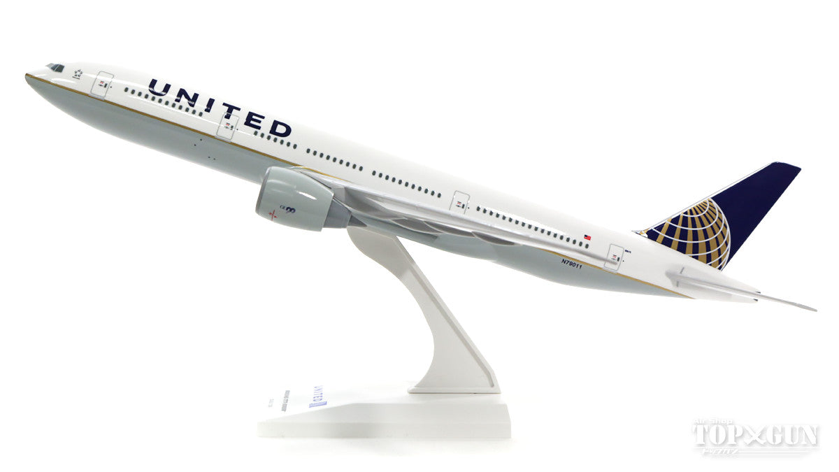 777-200ER United Airlines N79011 (without gear/stand included) 1/200 *Plastic [SKR597]