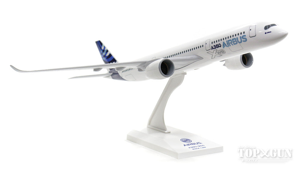 A350-900 Airbus House Color (without gear/stand included) 1/200 *Plastic [SKR650]