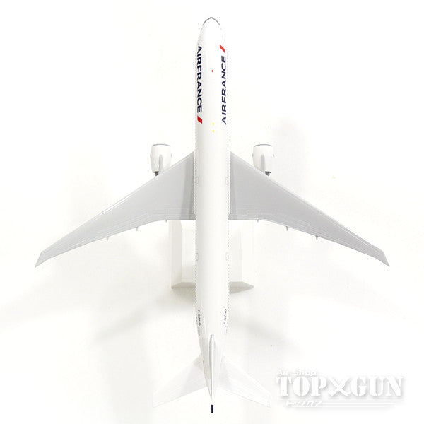 777-300ER Air France F-GZND (gear/stand included) 1/200 *Plastic [SKR653]