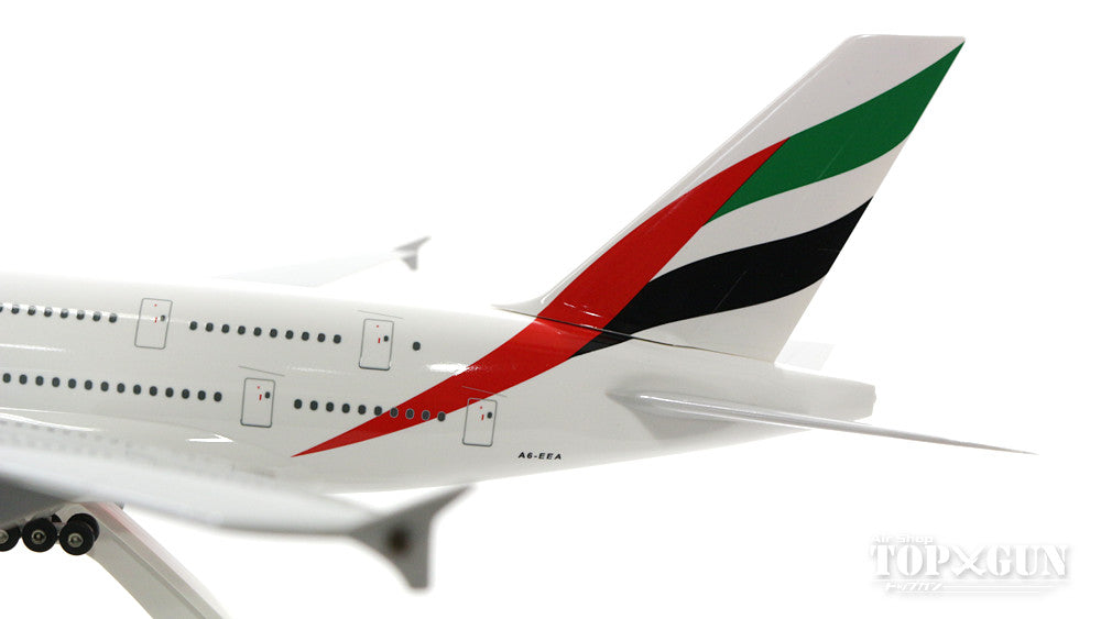 A380 Emirates Airlines A6-EEA (gear/stand included) 1/200 *Plastic [SKR698]