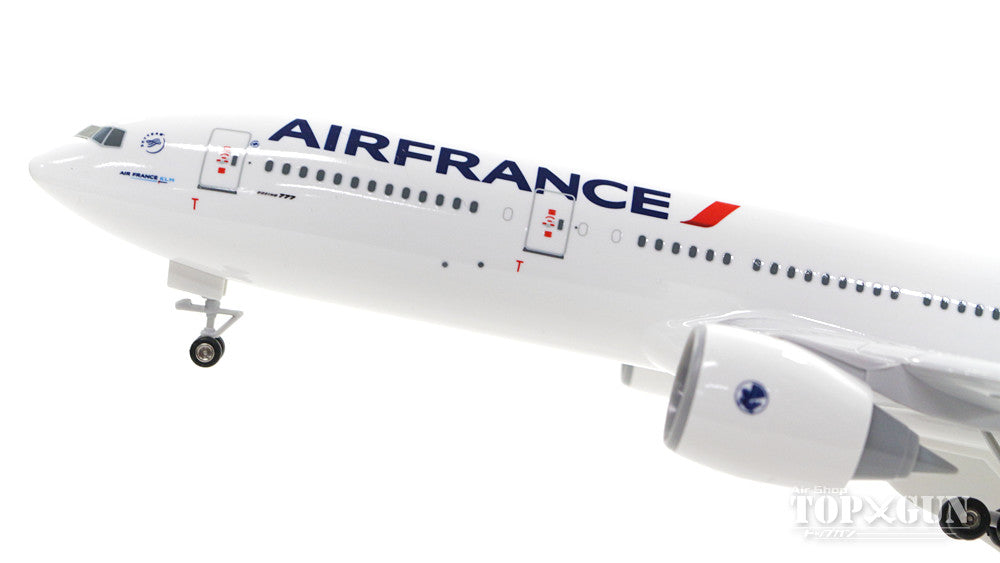 777-200ER Air France F-GSPX (gear/stand included) 1/200 *Plastic [SKR781]