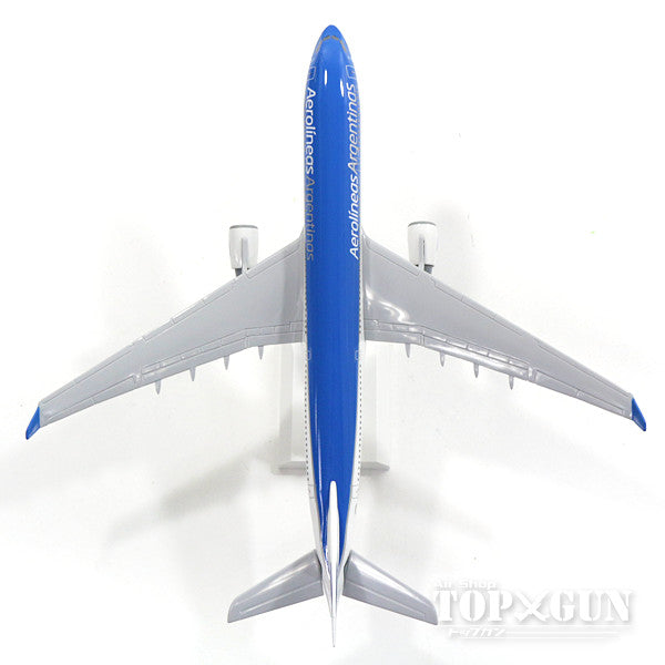 A330-200 アルゼンチン航空 LV-FNK (ギアなし/スタンド付属) 1/200 ※プラ製 [SKR782]