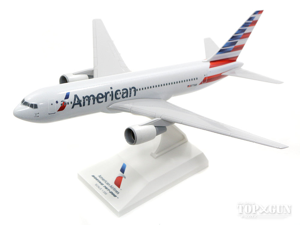 767-200 American Airlines N775AN (without gear/stand included) 1/200 *Plastic [SKR796]