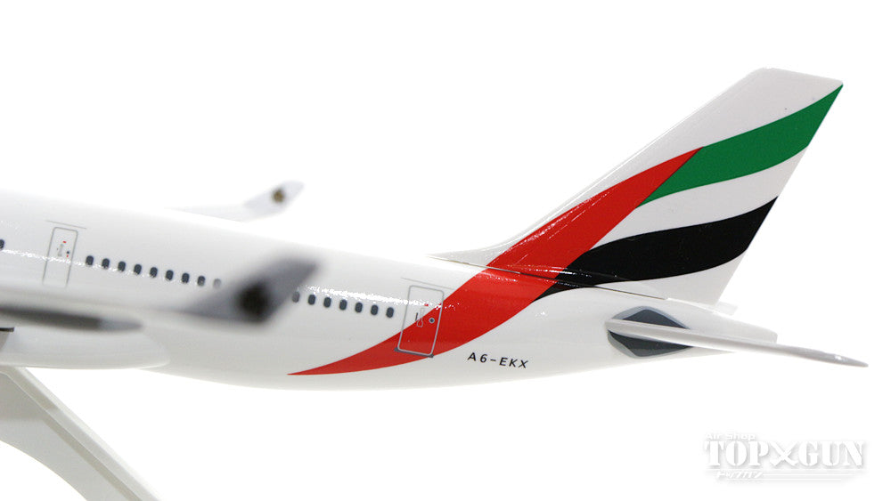 A330-200 Emirates Airlines A6-EKX (without gear/stand included) 1/200 *Plastic [SKR825]