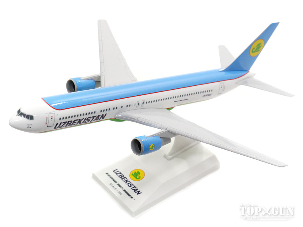 767-300ER Uzbekistan Airways UK67005 (without gear/stand included) 1/200 *Plastic [SKR861]