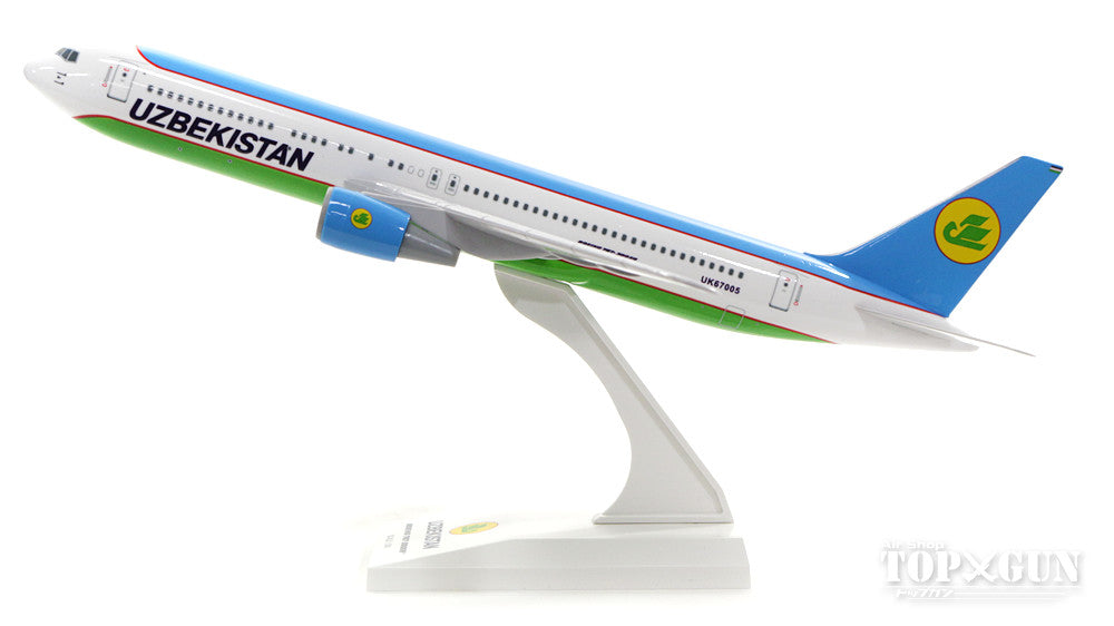 767-300ER Uzbekistan Airways UK67005 (without gear/stand included) 1/200 *Plastic [SKR861]