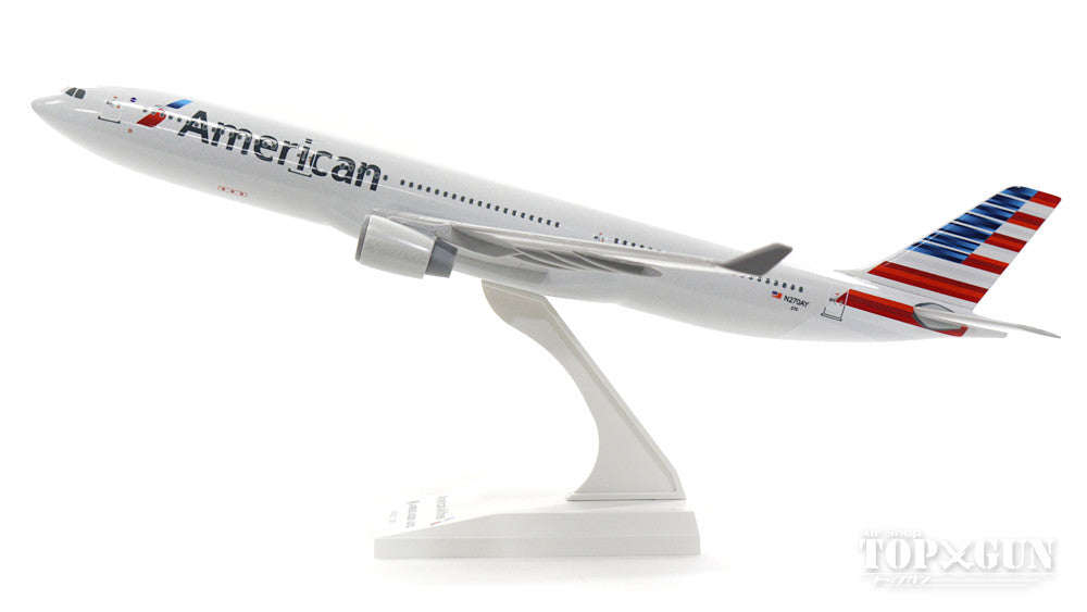 A330-300 American Airlines N270AY (without gear/stand included) 1/200 *Plastic [SKR872]