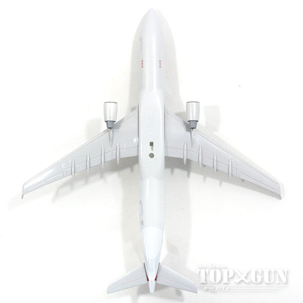 A330-300 American Airlines N270AY (without gear/stand included) 1/200 *Plastic [SKR872]