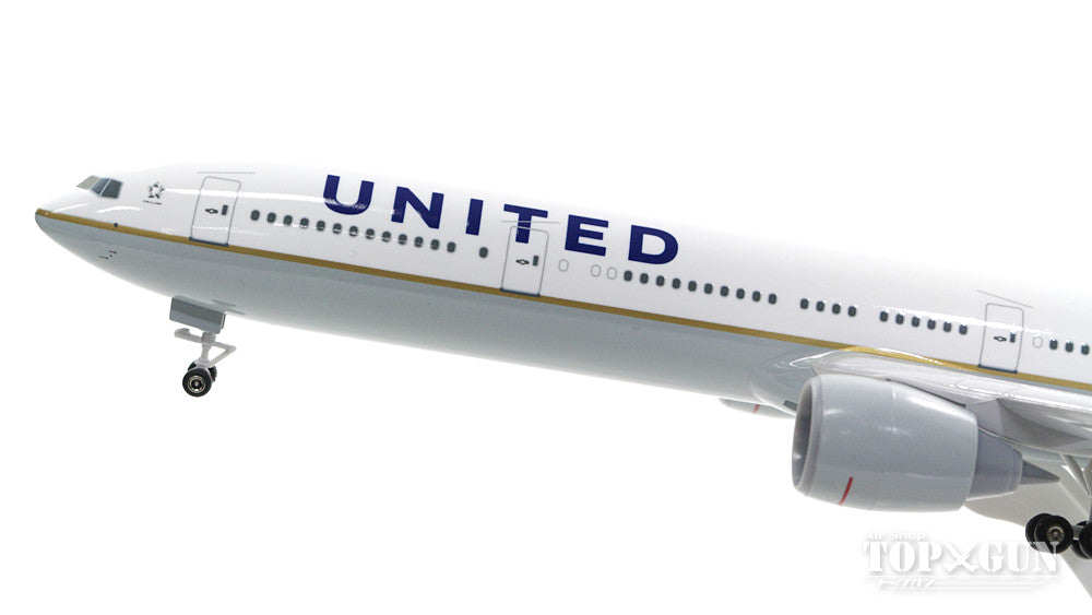 777-300ER United Airlines N58031 (gear/stand included) 1/200 *Plastic [SKR900]