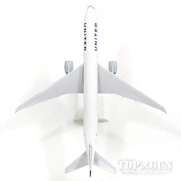 777-300ER United Airlines N58031 (gear/stand included) 1/200 *Plastic [SKR900]