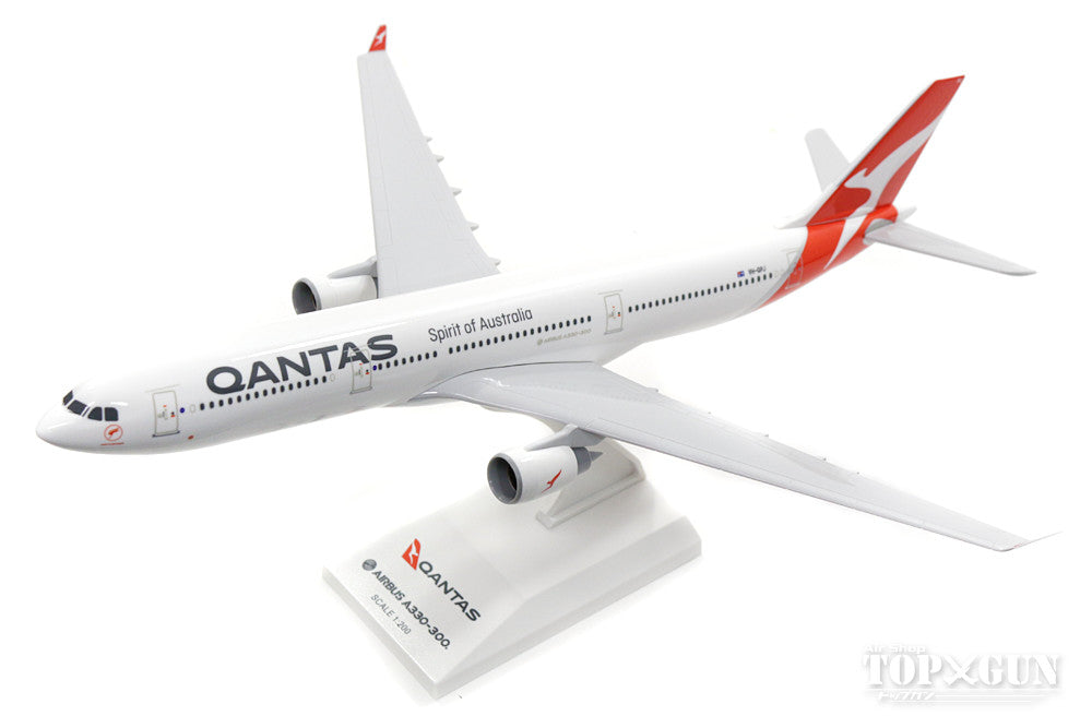 A330-300 Qantas VH-QPJ (without gear/stand included) 1/200 *Plastic [SKR928]