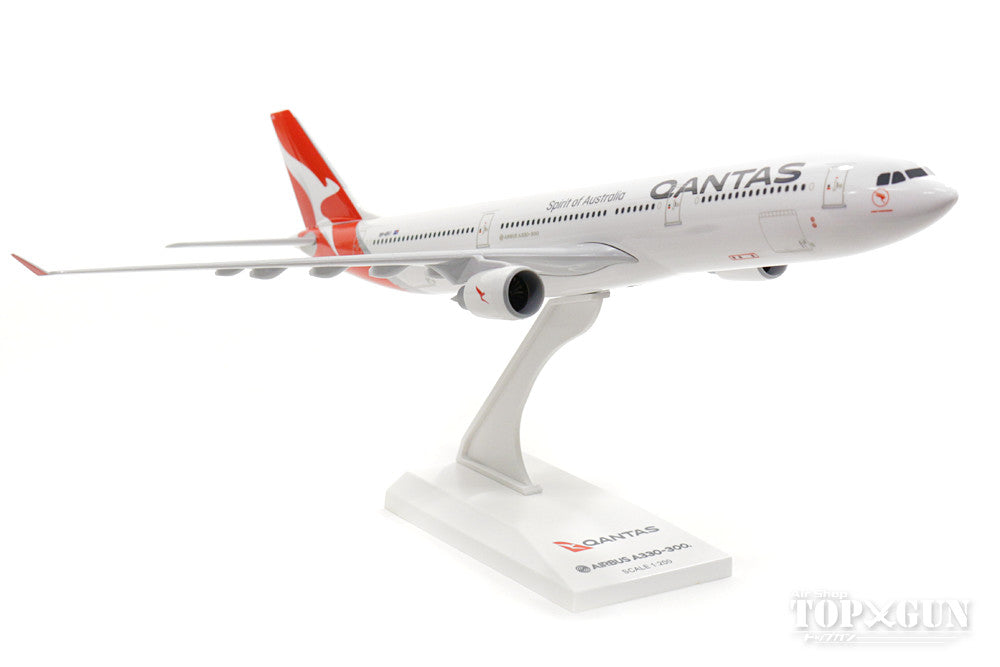 A330-300 Qantas VH-QPJ (without gear/stand included) 1/200 *Plastic [SKR928]