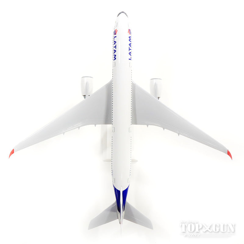 A350-900 LATAM Airlines PR-XTE (without gear/stand included) 1/200 *Plastic [SKR937]