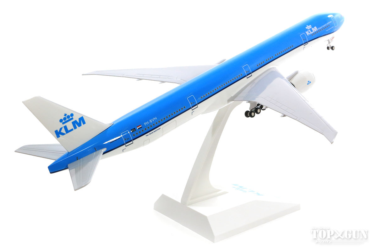 777-300ER KLM Royal Dutch Airlines PH-BVN (gear/stand included) 1/200 *Plastic [SKR951]