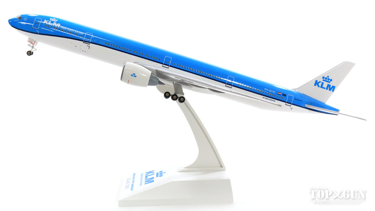 777-300ER KLM Royal Dutch Airlines PH-BVN (gear/stand included) 1/200 *Plastic [SKR951]