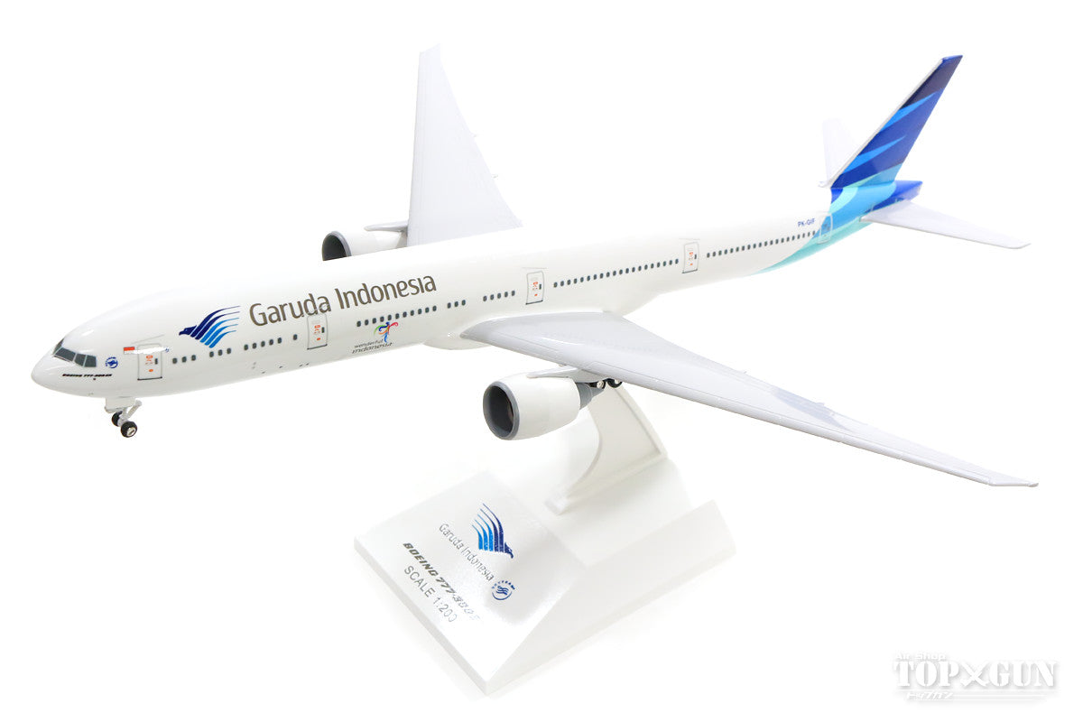 777-300ER Garuda Indonesia PK-GIF (gear/stand included) 1/200 *Plastic [SKR966]