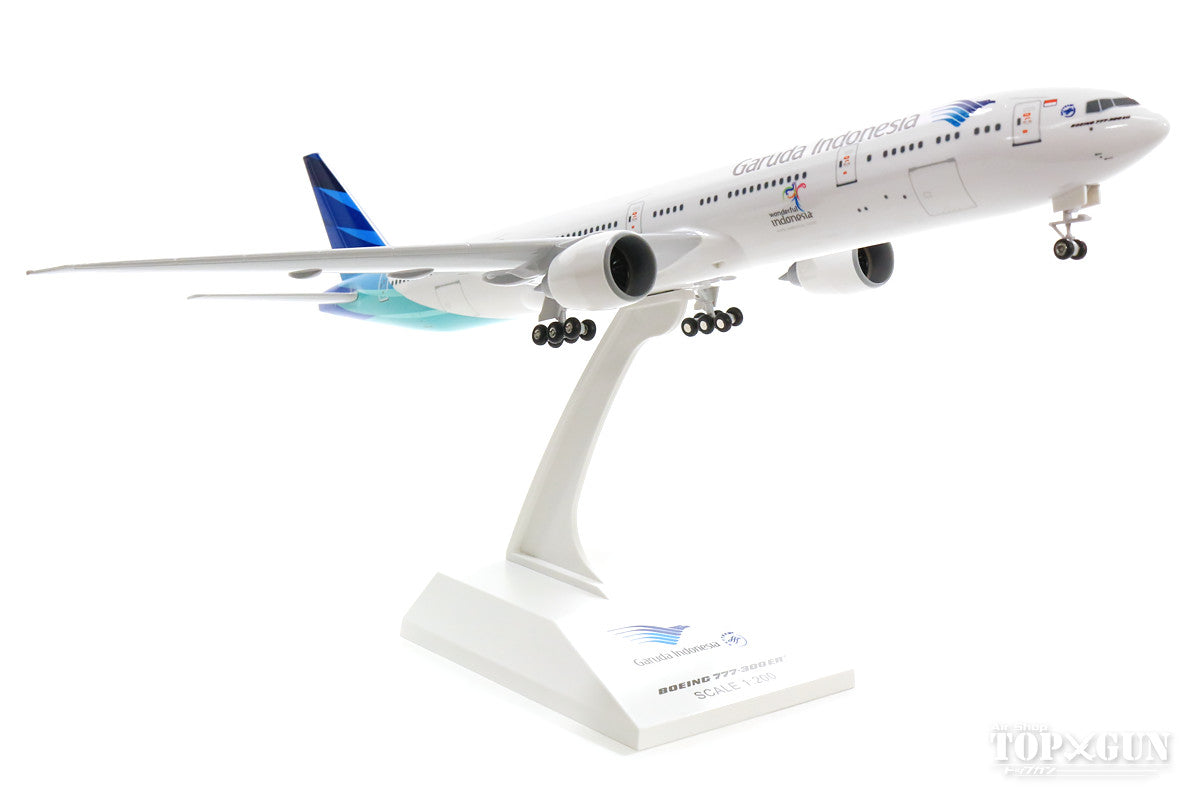 777-300ER Garuda Indonesia PK-GIF (gear/stand included) 1/200 *Plastic [SKR966]