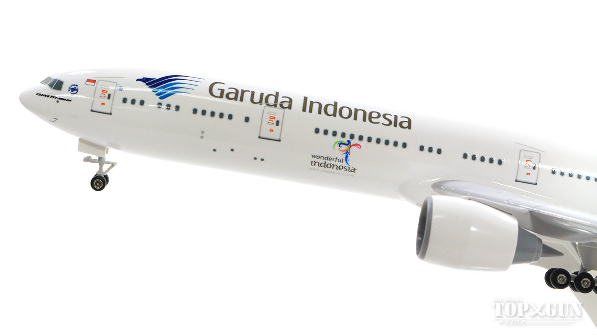 777-300ER Garuda Indonesia PK-GIF (gear/stand included) 1/200 *Plastic [SKR966]