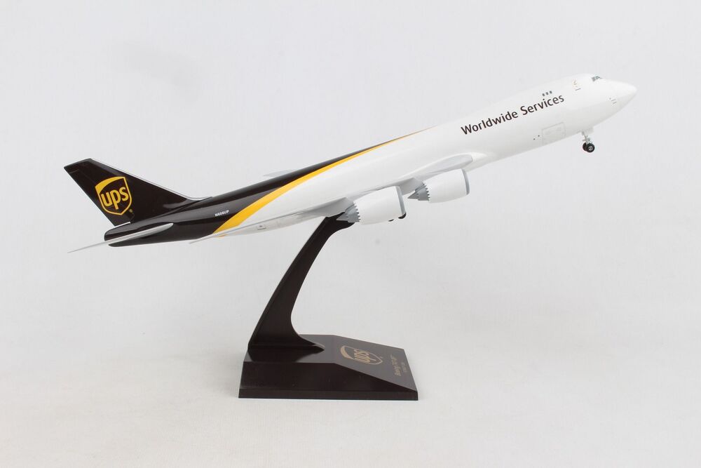 SkyMarks 747-8F(貨物機) UPS N606UP (ギア/スタンド付属) 1/200