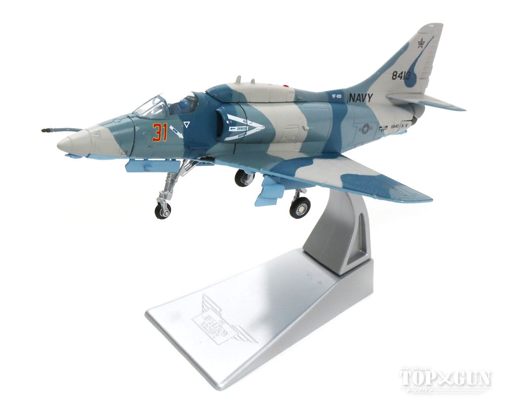 A-4M Skyhawk, US Navy 126th Fighter Squadron "Bandits", Virtual Enemy Blue Camouflage, Miramar Air Base #31/158413, December 1992, 1/72 [US37405]