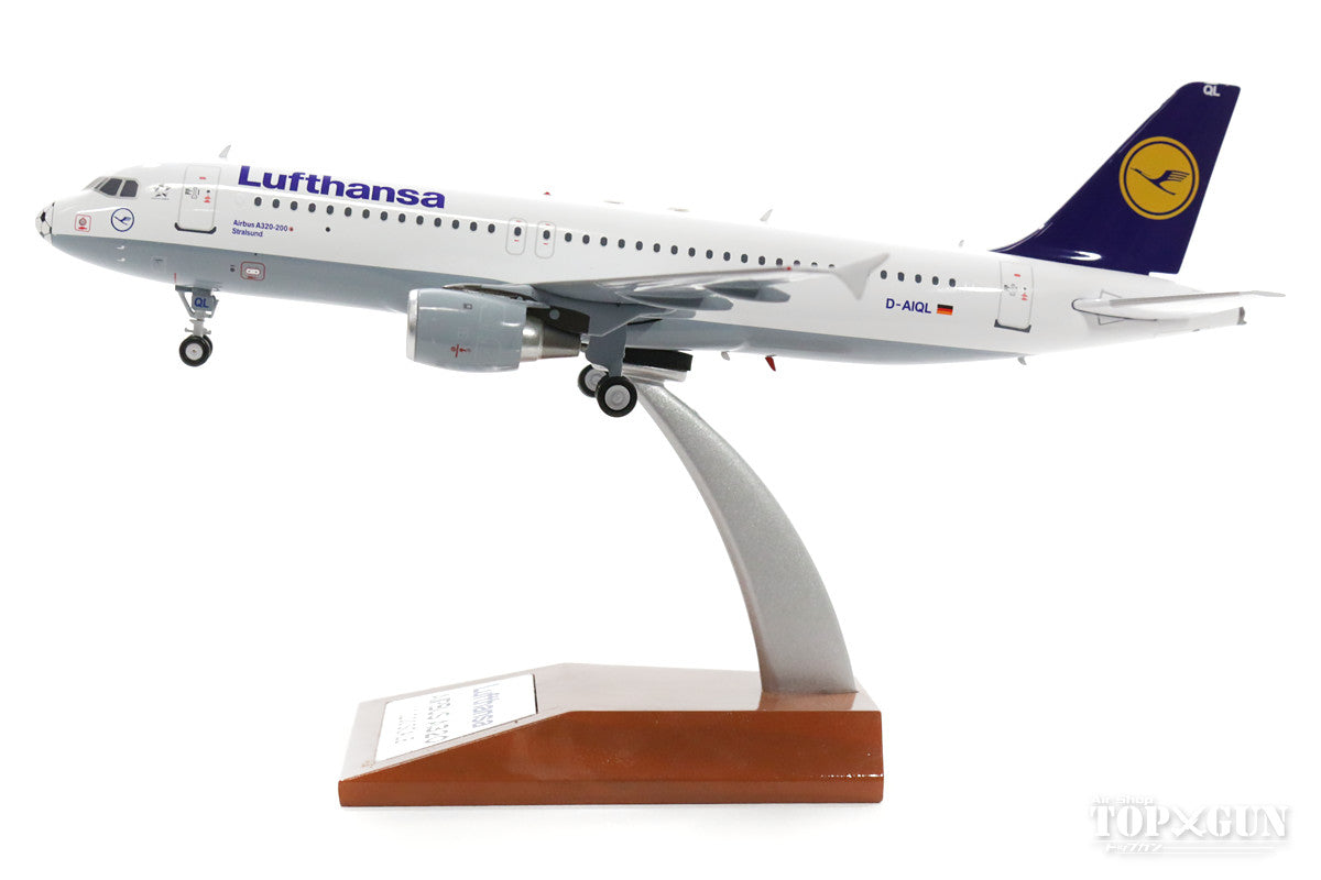 A320 Lufthansa D-AIQL Special Paint "Football Nose" (Stand Included) 1/200 *Made of Metal [WB-A320-002]