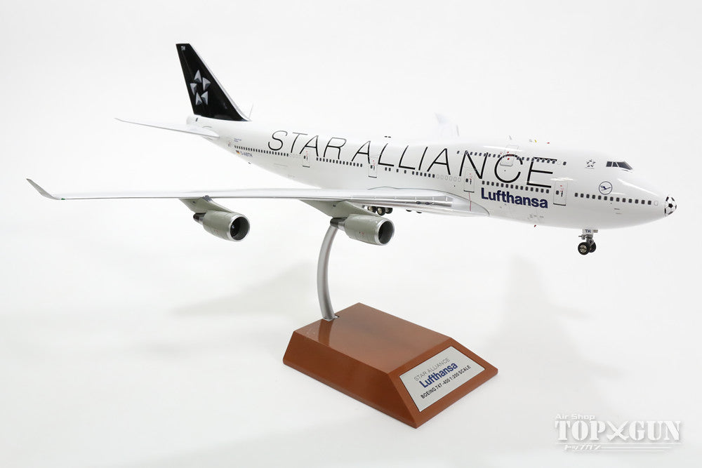 747-400 Lufthansa Special Paint "Star Alliance" D-ABTH 1/200 *Made of metal [WB-SAFOOTBALL]