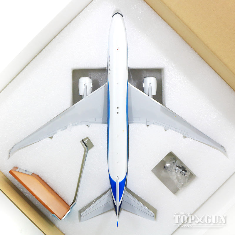 777-200FLR Boeing House Color N5020K (stand included) 1/200 [XX2181]