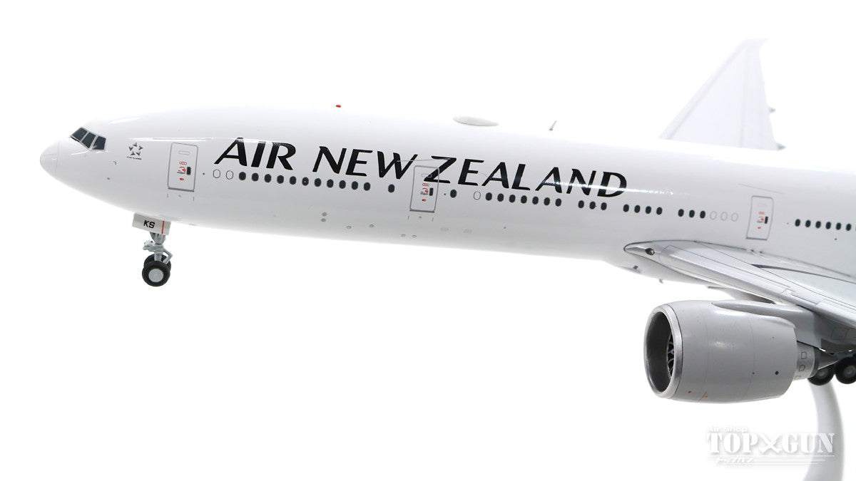 777-300ER Air New Zealand ZK-OKS (stand included) 1/200 [XX2303]