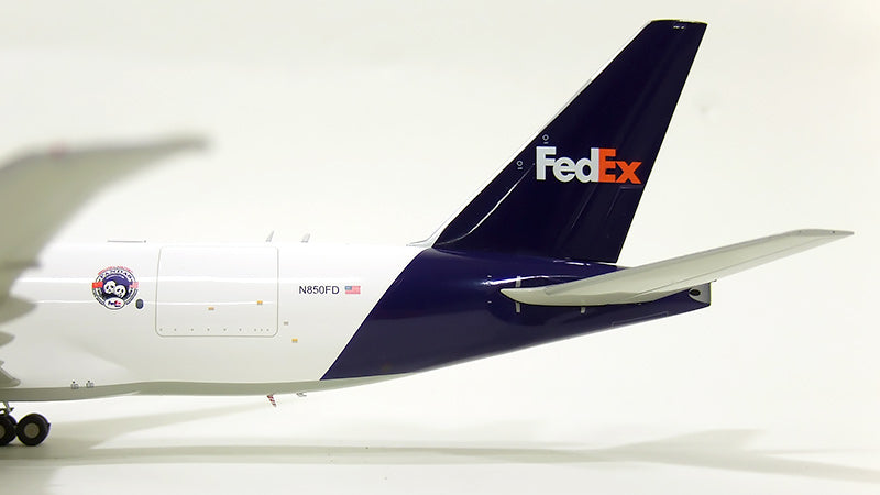 777-200F (Cargo Type) FedEx "Panda Express" (with stand) 1/200 [XX2580]