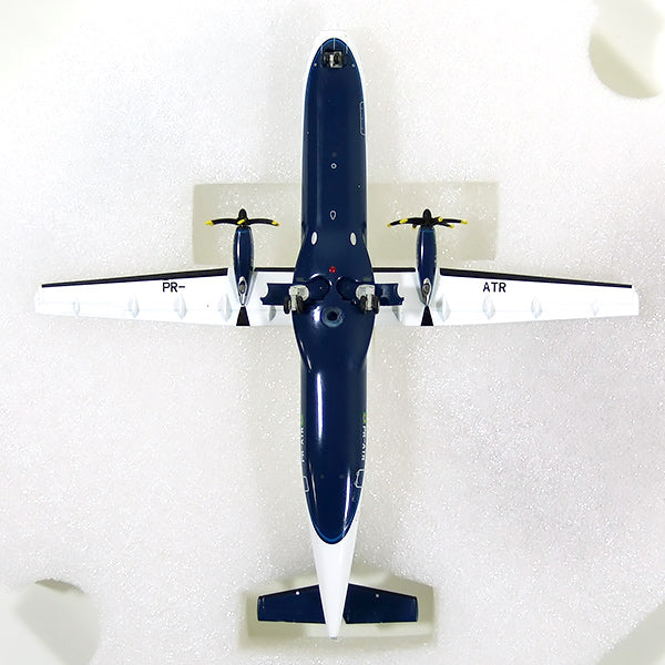 ATR-72-600 Azul Brazilian Airlines (with stand) 1/200 [XX2704]