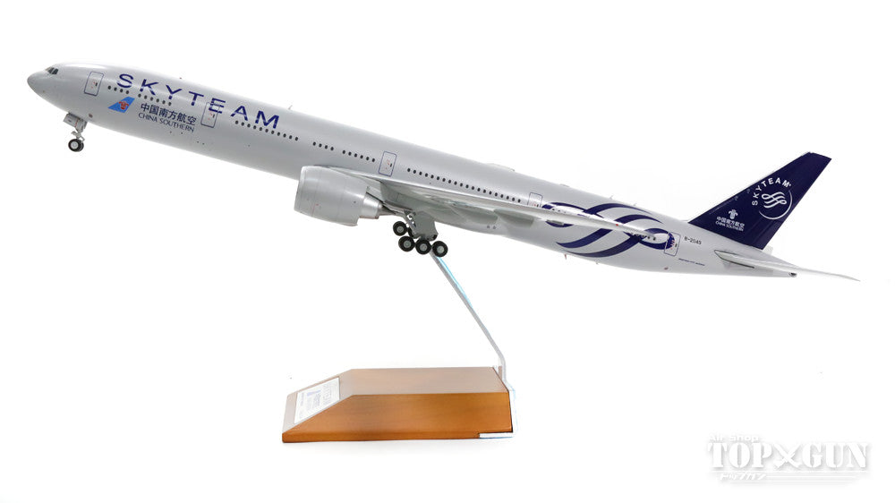 777-300ER China Southern Airlines Special Paint "SkyTeam" B-2049 (Stand Included) 1/200 *Made of Metal [XX2743]