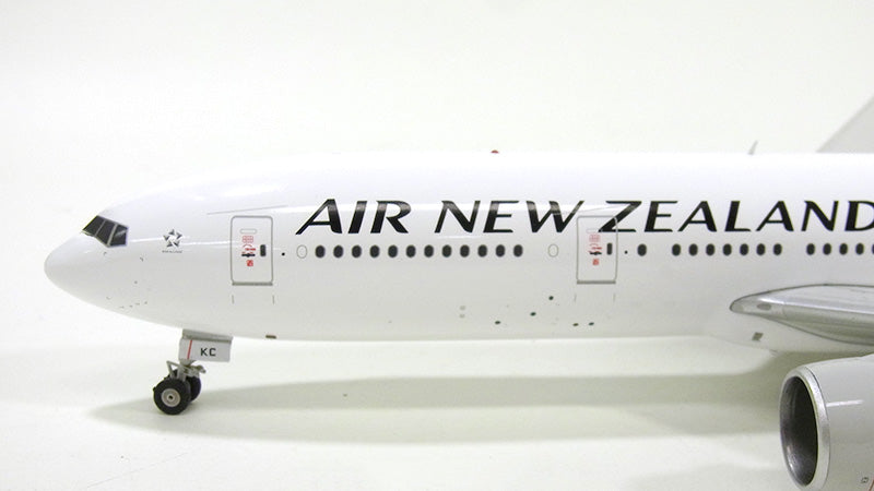 777-200ER Air New Zealand stand included 1/200 [XX2917]