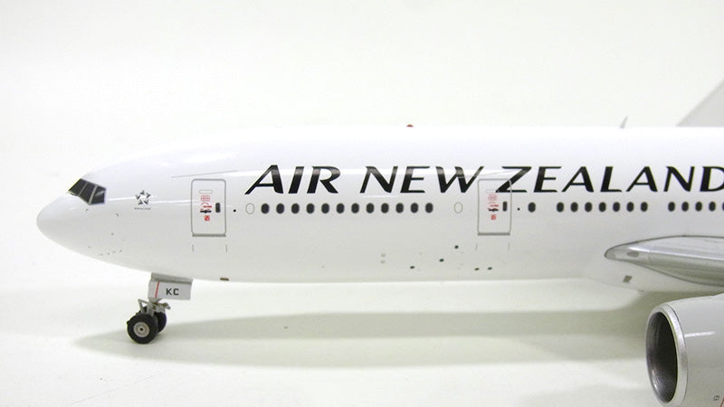 777-200ER エア・ニュージーランド スタンド付属 1/200 [XX2917]