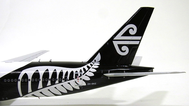 777-200ER Air New Zealand stand included 1/200 [XX2917]