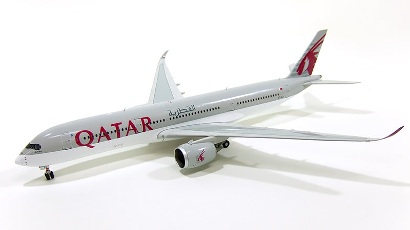 A350 Qatar Airways with stand 1/200 [XX2936]