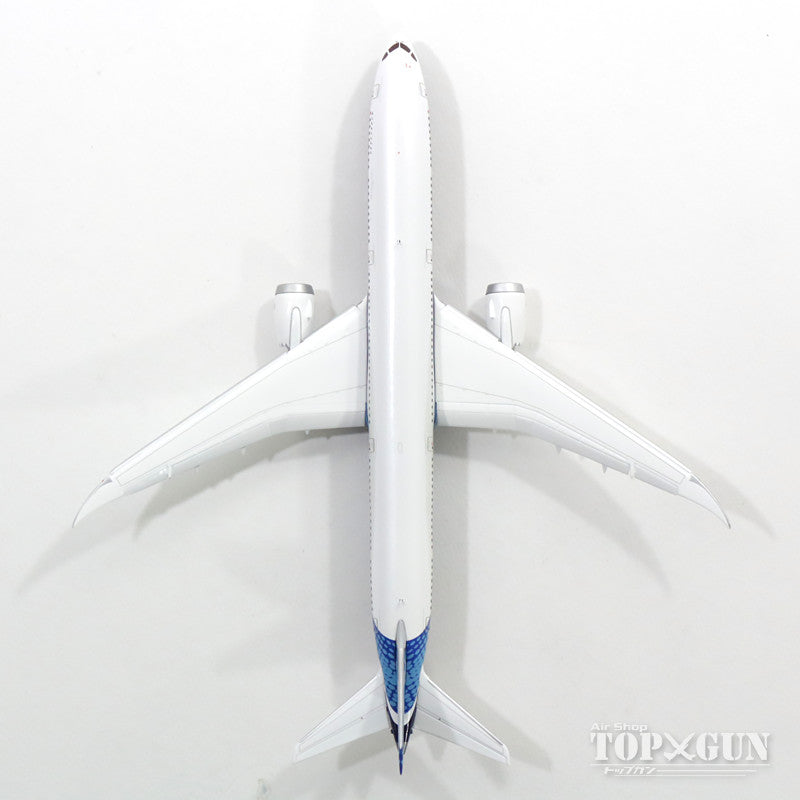 787-10 Boeing House Color N528ZC (flaps down fixed) 1/400 [XX4112A]