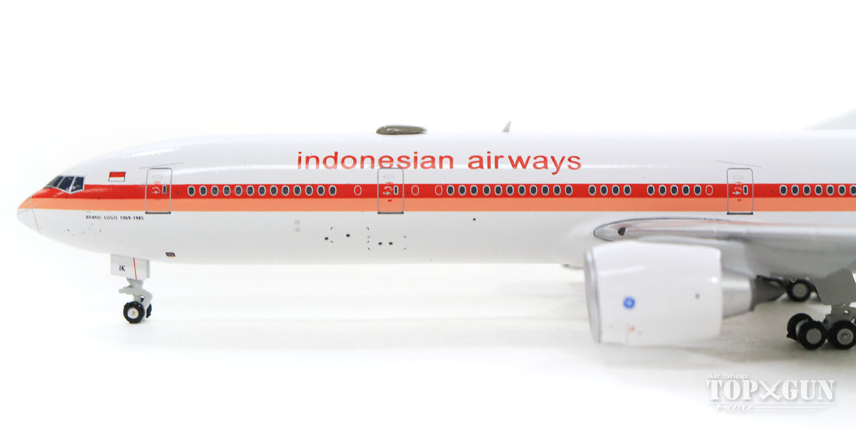 777-300ER Garuda Indonesia Retro Paint PK-GIK With Antenna 1/400 [XX4165]